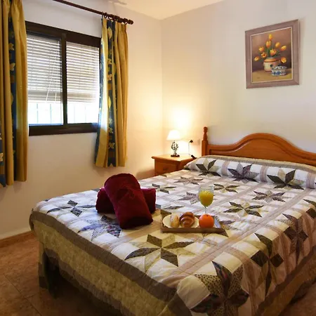 Holiday home La Lomilla *